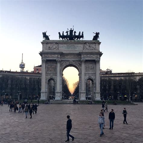 arco della pace milan louvre italy building landmarks travel arch italia viajes