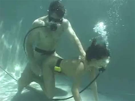 underwater scuba sex daisy duxxe part 3 porn tube