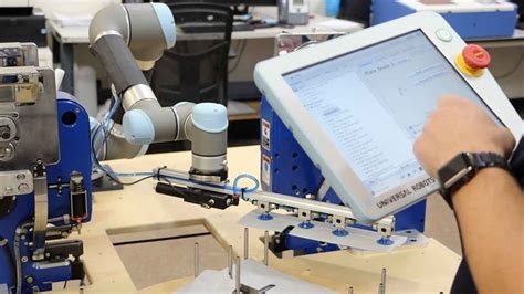 ur case study snappy collaborative robots  zippertubing company deliver  defect rate