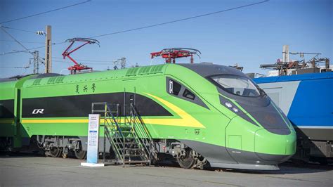 worlds  automated high speed train  reach  kmh cgtn