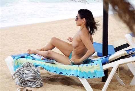roxanne pallett getting tan topless in cyprus scandal planet