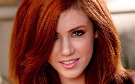 Redhead Women Smiling Freckles Wallpaper Coolwallpapers Me