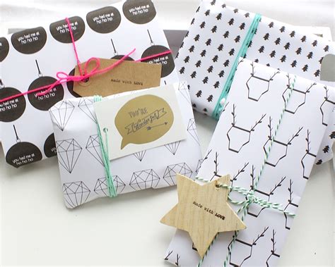 printable inpakpapier kerst koetjes en kaartjesnl