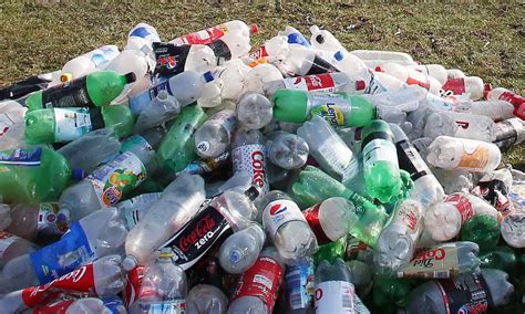 scientists discover  enzyme   eat plastic