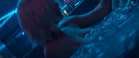 Naked Charlize Theron In Atomic Blonde