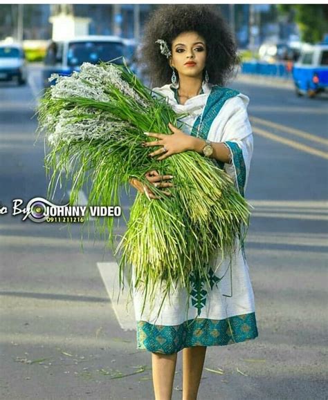 amhara ethiopian clothing beutiful girls traditional outfits
