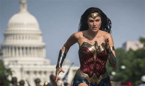 Wonder Woman S Gal Gadot Has Turned The 1970s Sex Symbol