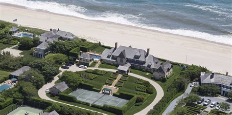 aerial    richest areas   hamptons business insider