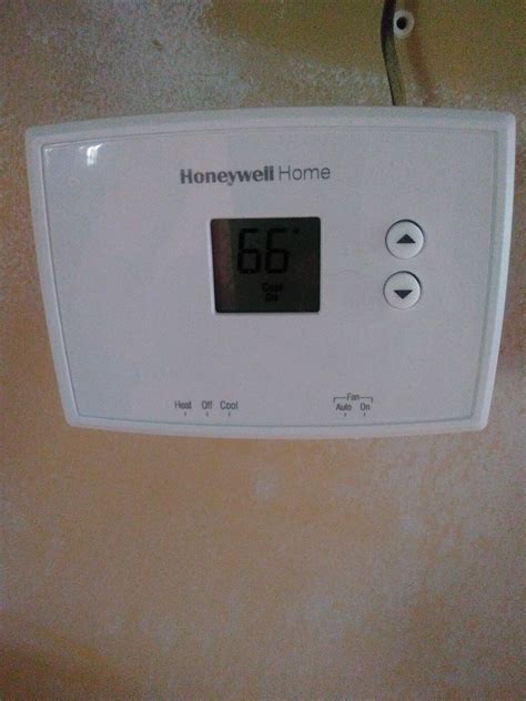 purchased  honeywell rth  programmable thermostat   working