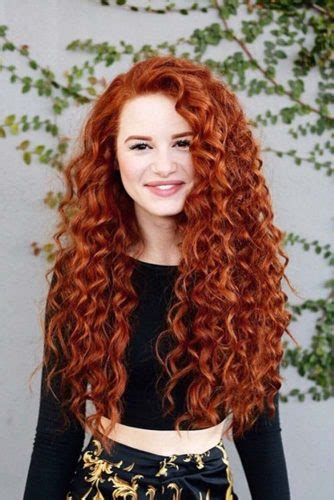 24 Adorable Looks With Curly Hair