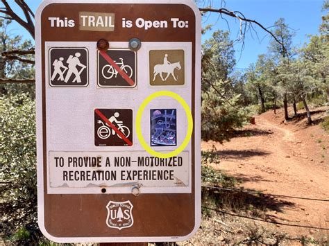 trail sign rmildlyvandalised