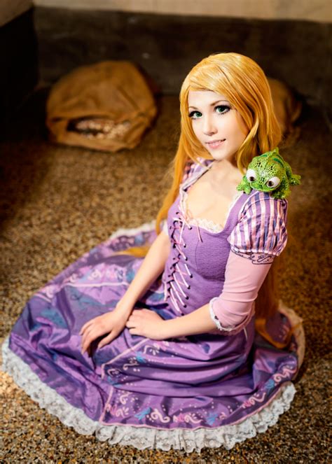 rapunzel [feat pascal] cosplay by kiaraberrycos facebook tangled