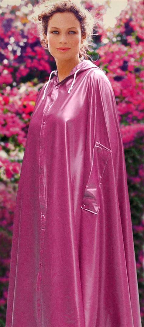 rotes latexcape