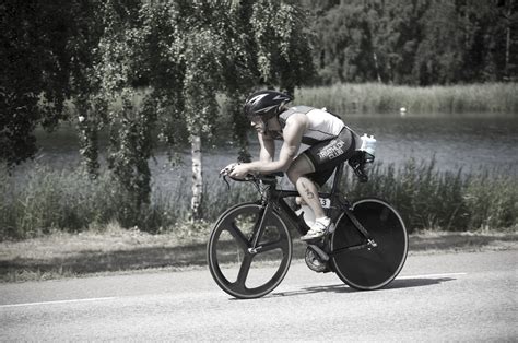 kalmar triathlon aug st   aerodynamic position   flickr