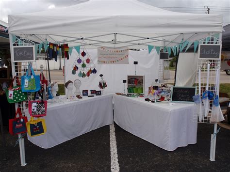 craft booth set       lot  great ideas