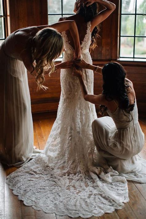 39 Getting Ready Wedding Photos Every Bride Should Have