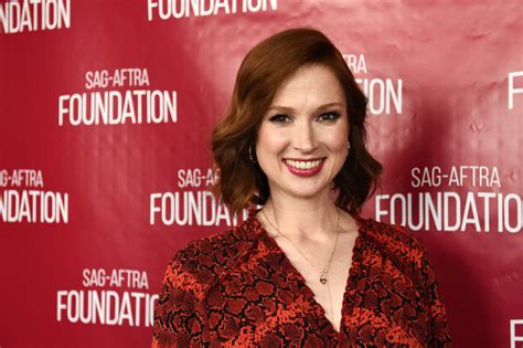 ignorance is no excuse the office star ellie kemper denounces
