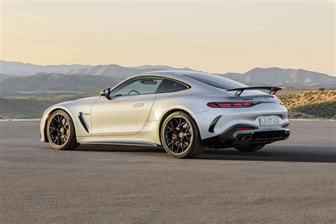 mercedes amg gt coupe unveiled   seats webtimes