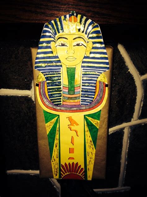 making  sarcophagus   study  egypt   shoe box  grade