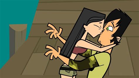 Heather And Trent Kissing Total Drama Island Photo