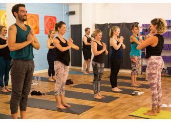 yoga classes  bristol uk threebestrated