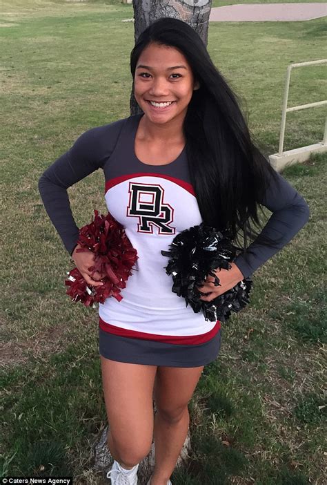 cheerleader patricia ballesteros squats 300lbs in viral video daily