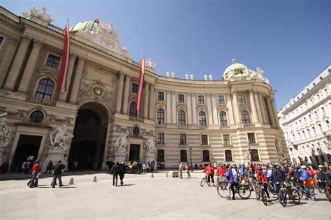 vienna austria city stay sightseeings excursions