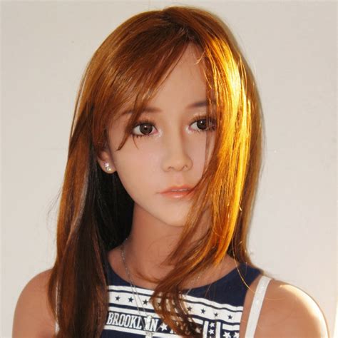 China New 85 Realistic Silicone Mannequins Head For