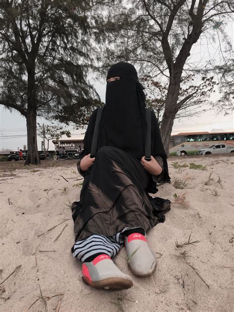pin oleh nada ratanapan di niqabi potret diri niqab gambar