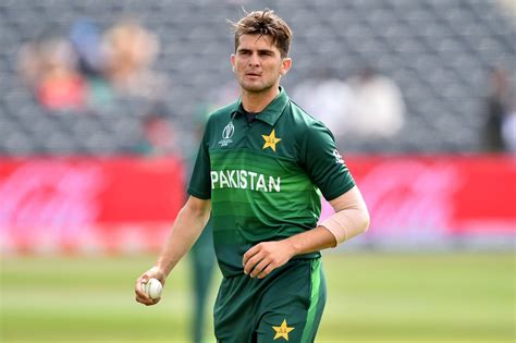 shaheen afridi biography height life story super stars bio