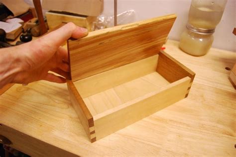 small dovetailed box talkfestool beginner woodworking