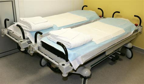 hospital bed sizes  pictures