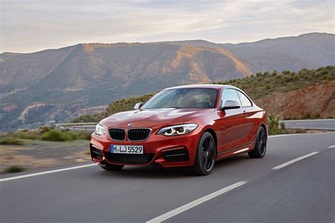 world premiere bmw 2 series coupe and convertible facelift