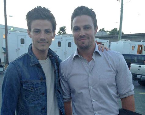 Stephen Amell And Grant Gustin Will Reunite For Episode 9 Of The Flashs
