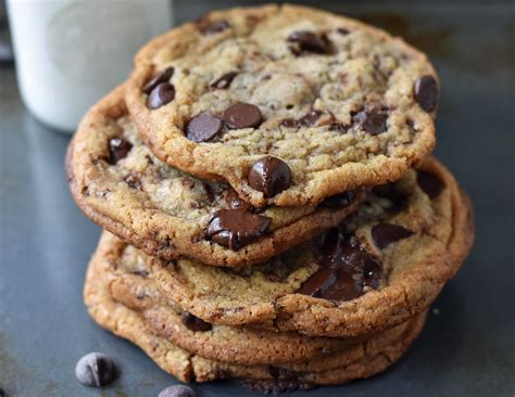 crisp  chewy chocolate chip cookies recipe dishmaps