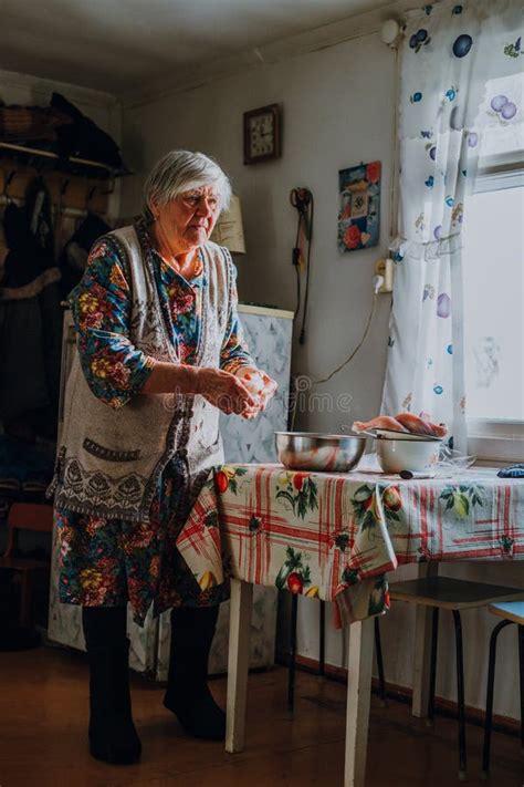 Russian Granny – Telegraph