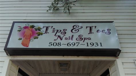 tips toes nail spa