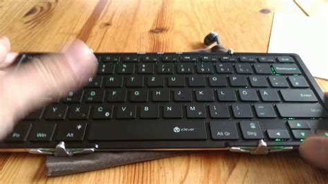 iclever ic bk ultra slim klappbare bluetooth qwertz tastatur rgb beleuchtet ios android