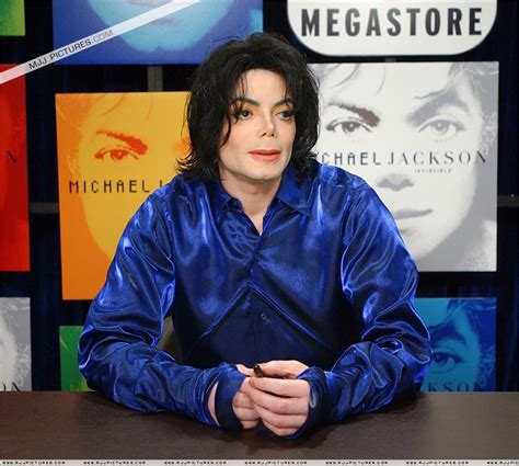 Mj 2001 Invincible 4 Michael Jackson World Network