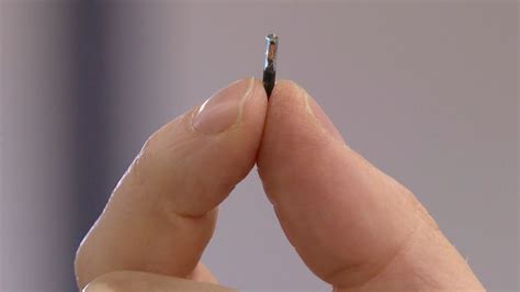 hand implanted microchip  change contactless payments