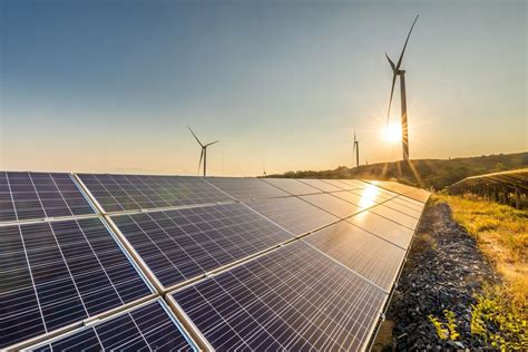 wind  solar energy reaching  milestones   usa energy
