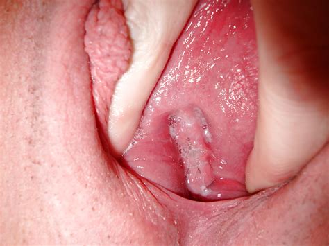 Big Lips And Clit And Wet Pussy Hole Ments Please