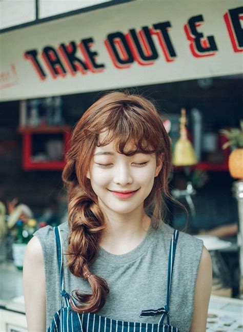 Korean Wavy Hair With Side Bangs 25 Easy Summer Hairstyles Luxy Hair