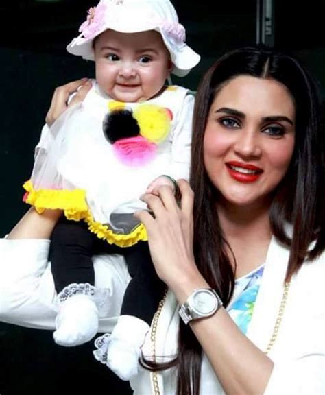 Fiza Ali With Her Daughter Arts And Entertainment Images And Photos