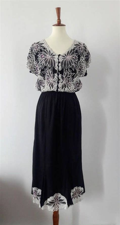 1970s vintage black lace and embroidered boho dress etsy