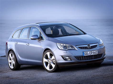 car pictures opel astra sports tourer
