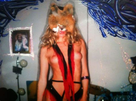 bradley cooper s ex suki waterhouse leaked nude photos scandal planet