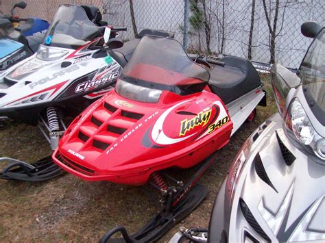 polaris indy  deluxe red snowmobiles  wisconsin rapids wi p