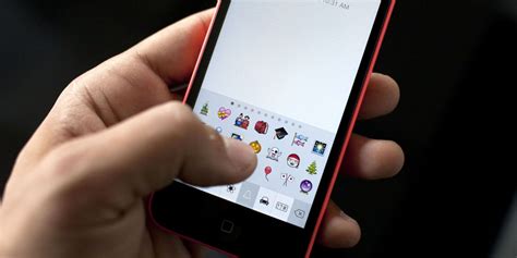 russia to investigate apple over gay emojis askmen