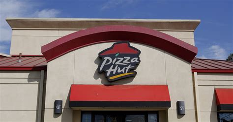 dominos    pizza hut